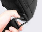 کیف کراس بادی بنج BANGE مدل BG-7221 ضدآب با درگاه شارژ