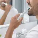 مسواک برقی شارژی اورال بی Oral-B مدل Vitality Precision Clean - تصویر 2