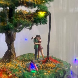 Decorative Glass Globe – Kiss in the Night Design 2